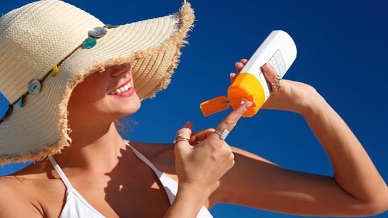 SPF چیست و چه میزان از آن در ضد آفتاب مناسب است؟