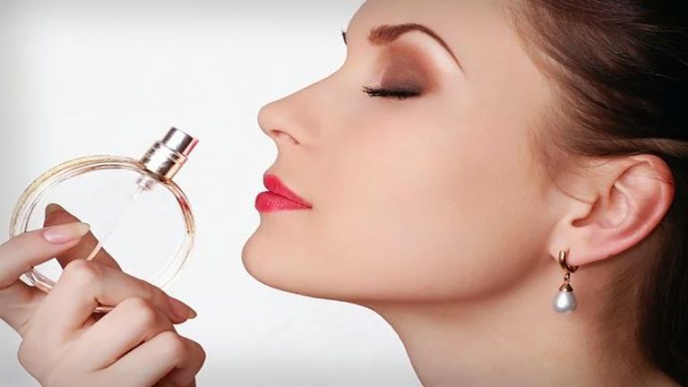 فرق عطر ادوتویلت و ادوپرفیوم در چیست؟